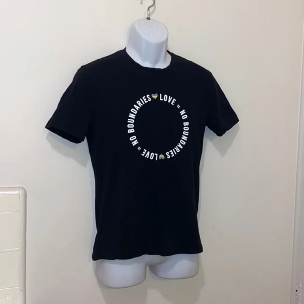 Unisex Banana Republic Pride Graphic Tee